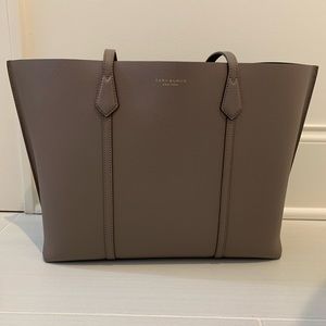 Tory Burch Perry Tote in Clam